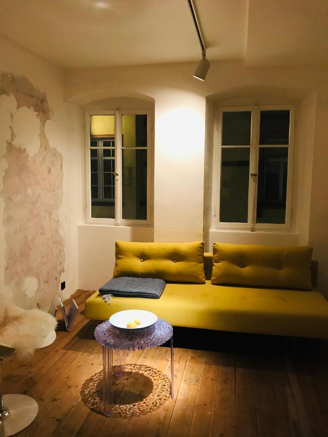 Boutique-Ferienwohnung Im Alten Weinhaus Moser Грюнштадт Экстерьер фото