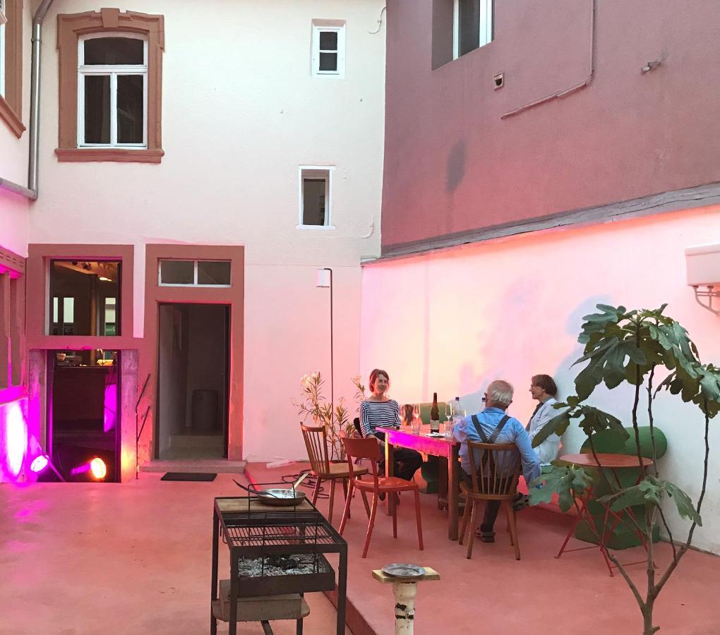 Boutique-Ferienwohnung Im Alten Weinhaus Moser Грюнштадт Экстерьер фото